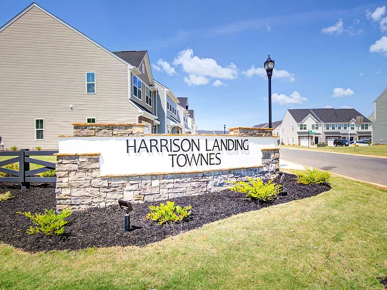 Harrison Landing — Photo 4