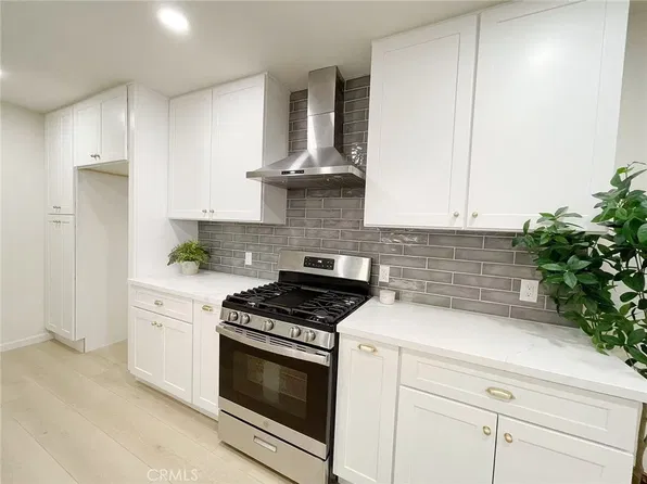877 W Edna Pl, Covina, CA 91722