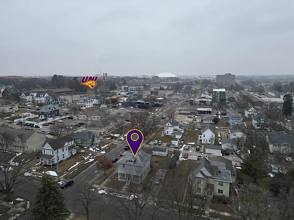 2nd image of 2121 Walnut St