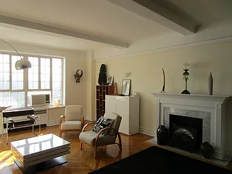 Rented by Rita S Citrin, LREB