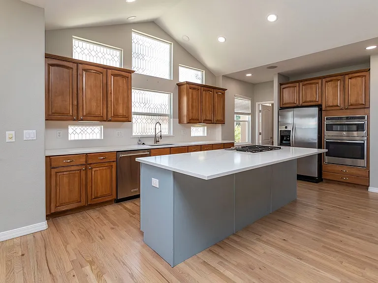 10154 Silver Leaf Way — Photo 14
