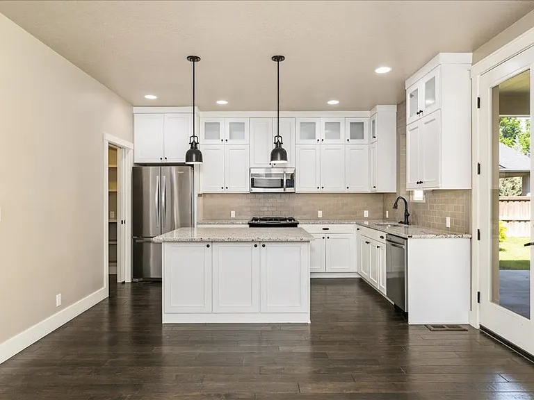1250 W Laughton Dr — Photo 12