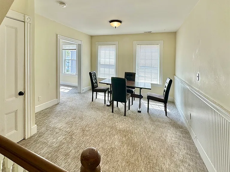 254 Franklin St #2 — Photo 2