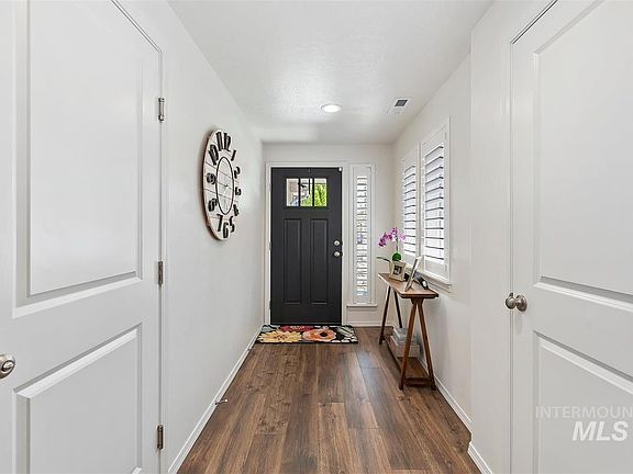 3rd image of 3279 NW 12th Ave