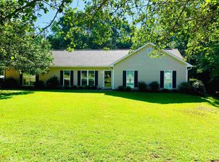 104 Hawthorne Cir, Lagrange, GA 30240