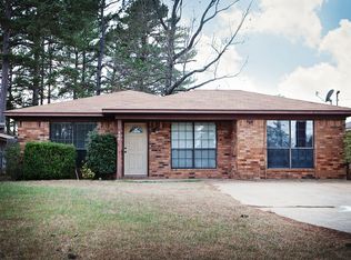 406 Carroll Ave, Wake Village, TX 75501