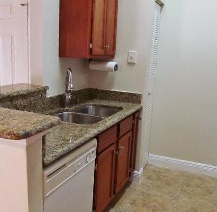 3rd image of 709 Secret Harbor Ln Unit 113
