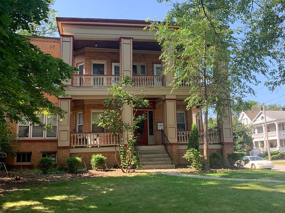 1st image of 14821 Clifton Blvd #3