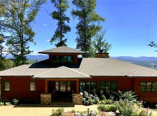 10 Rock Cliff Way, Hendersonville, NC 28791