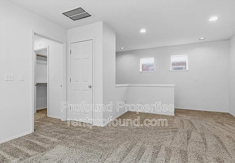 1140 SE Tamango St — Photo 18