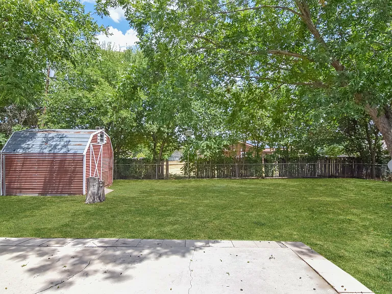 1306 Pine Dr — Photo 14