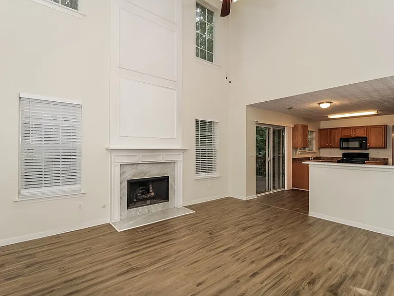 3410 Sandlake Dr SW — Photo 5