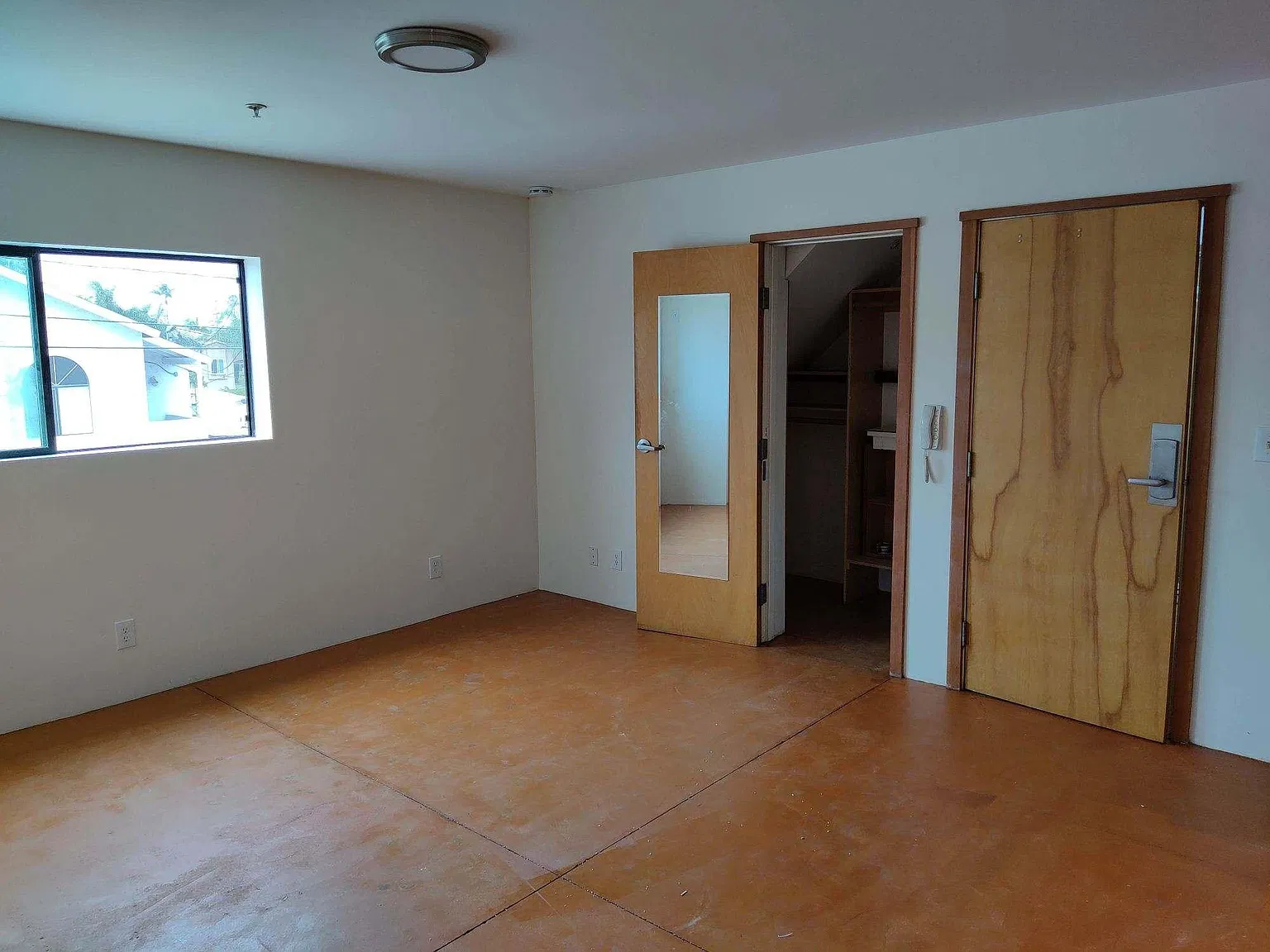1431 University Ave — Photo 4