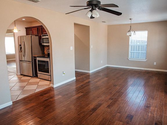 2nd image of 203 Avondale St