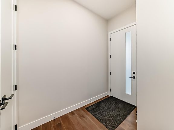5th image of 7663 Kimiwan Cres