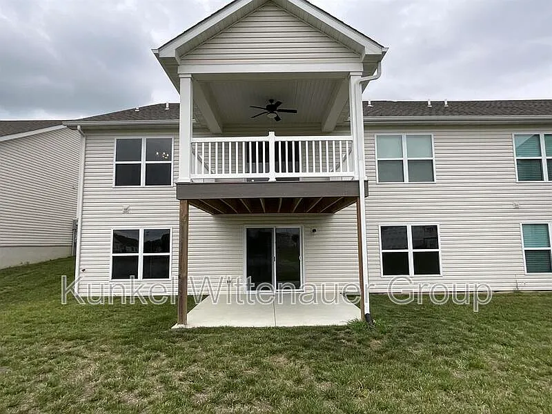 3 bed, 2.0 bath, $2,775 — Photo 2
