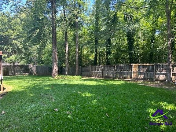 3rd image of 3175 Stinsonville Rd