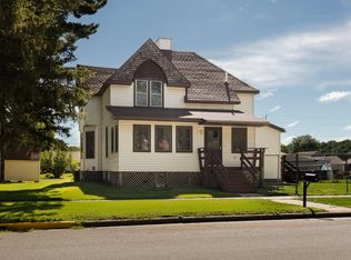 302 S Ellsworth St, Houston, MN 55943