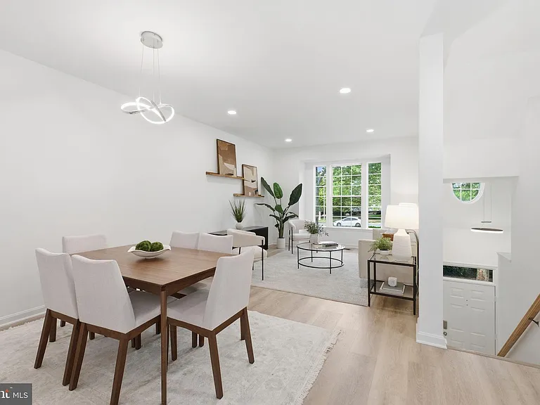 4067 Fountainside Ln — Photo 8