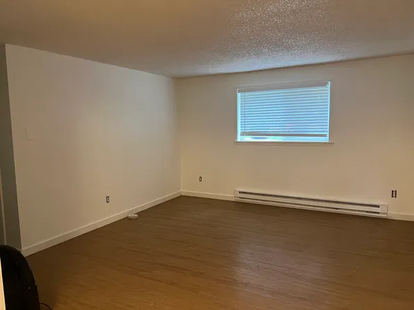 204 S Reiper St #B, Deer Park, WA 99006