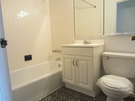 Rented by City Connections Realty | media 8