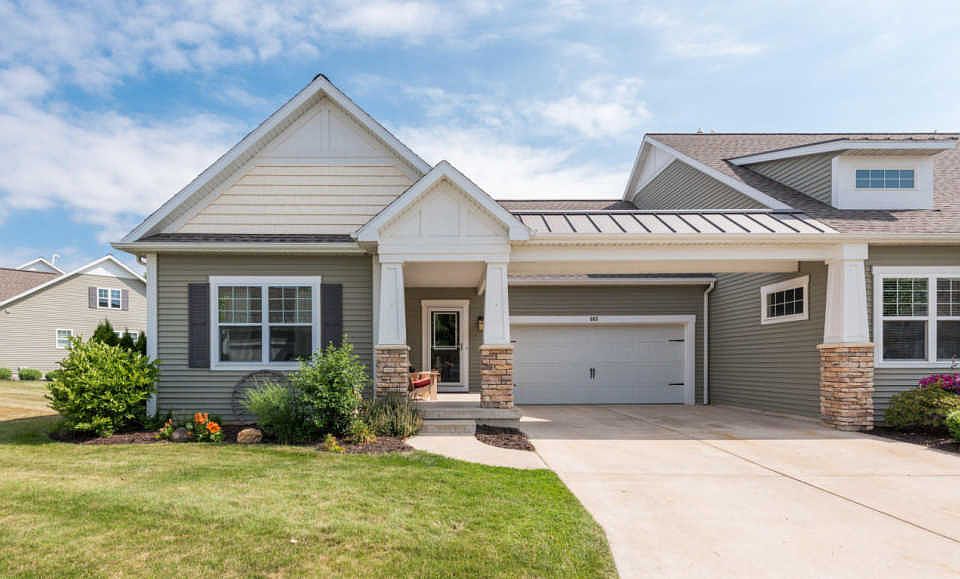 1st image of 665 Braeside Dr SE