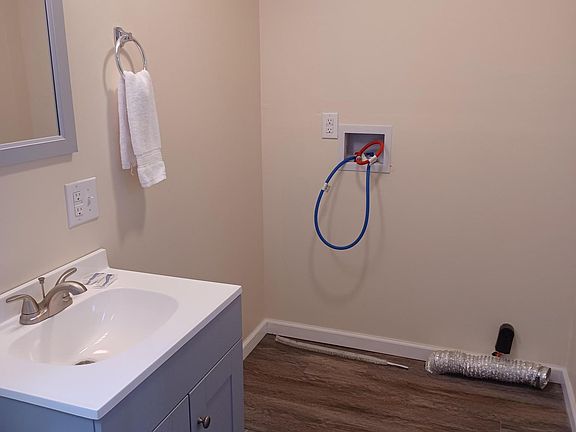 4th image of 13 N Locust St #105
