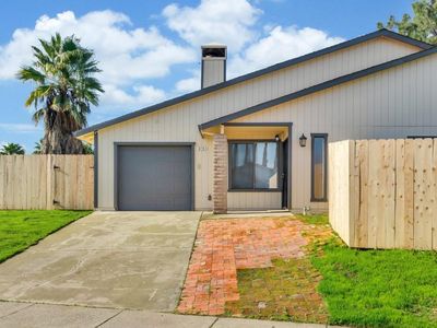 6770 Briggs Dr, Sacramento, CA, 95828