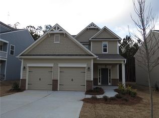 1020 Shadow Glen Dr, Fairburn, GA 30213