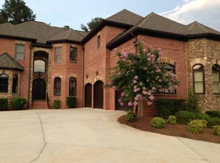 5497 Nelson Pointe Dr, Stone Mountain, GA 30087