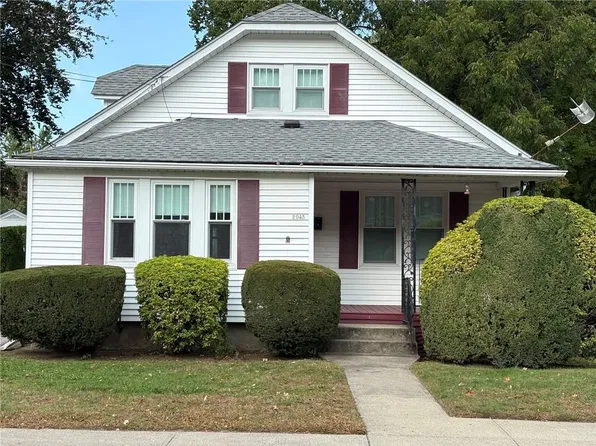 2045 Cranston St, Cranston, RI 02920