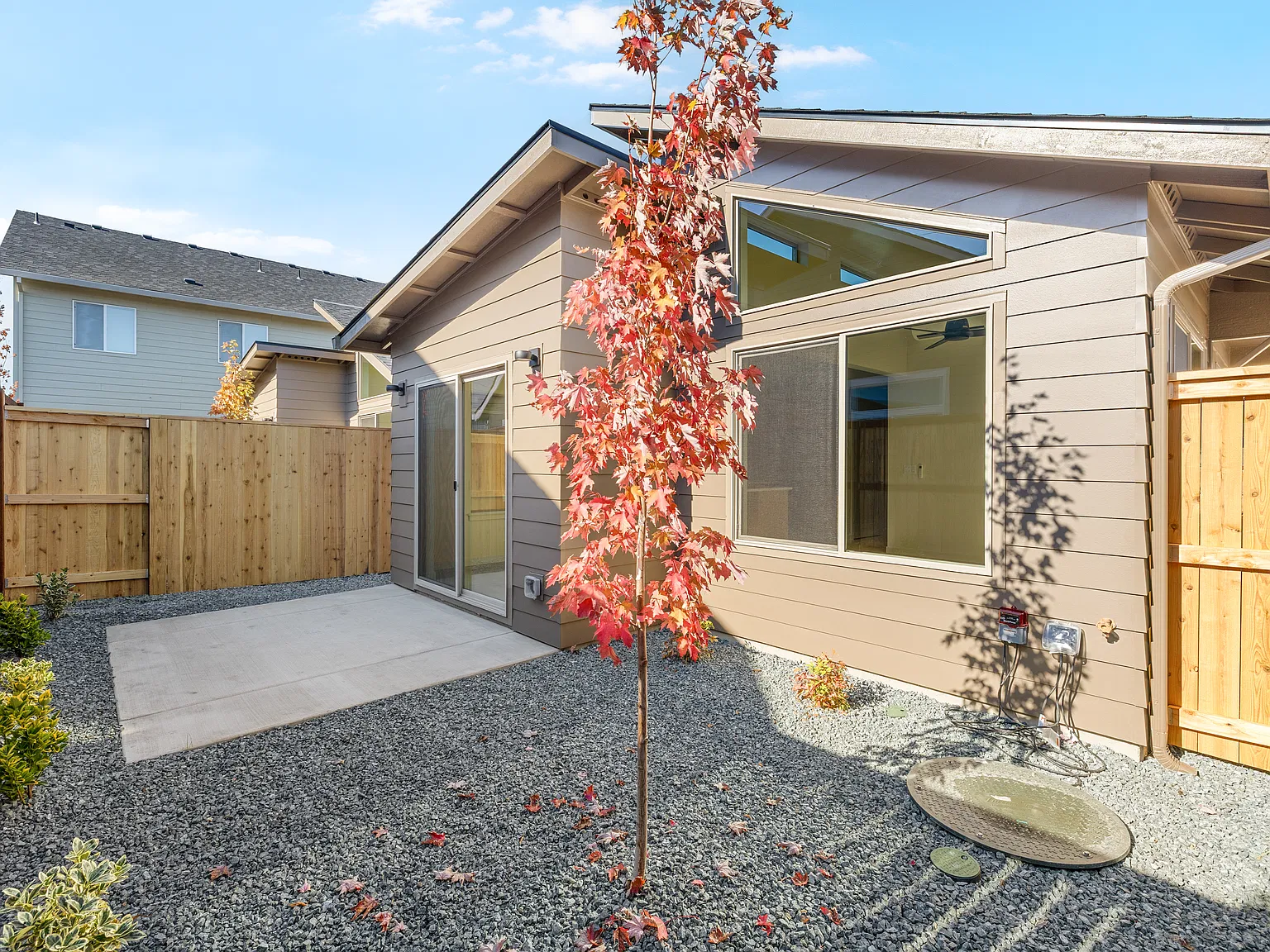 2 bed, 870 sqft, $1,775 — Photo 3