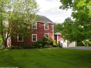 4 Oak St, Cumberland, ME 04021