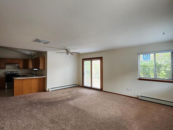 3rd image of 230 S E Ave