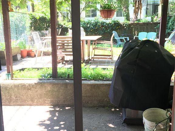 5th image of 174 Amity St APT 1R