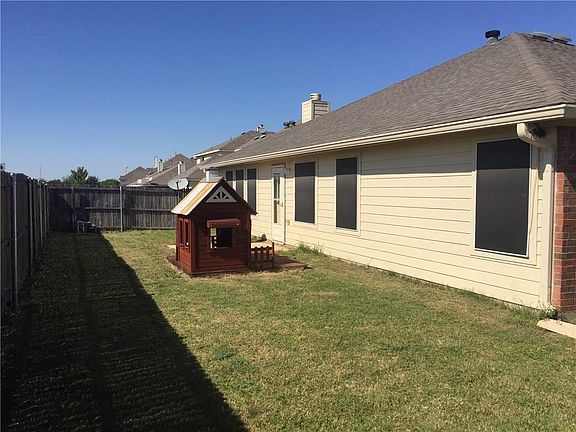 2nd image of 10412 Black Forest Ln