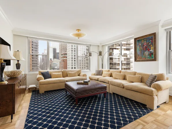 201 East 62nd Street image 1 of 9