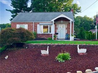 850 Newport Dr, Pittsburgh, PA 15234