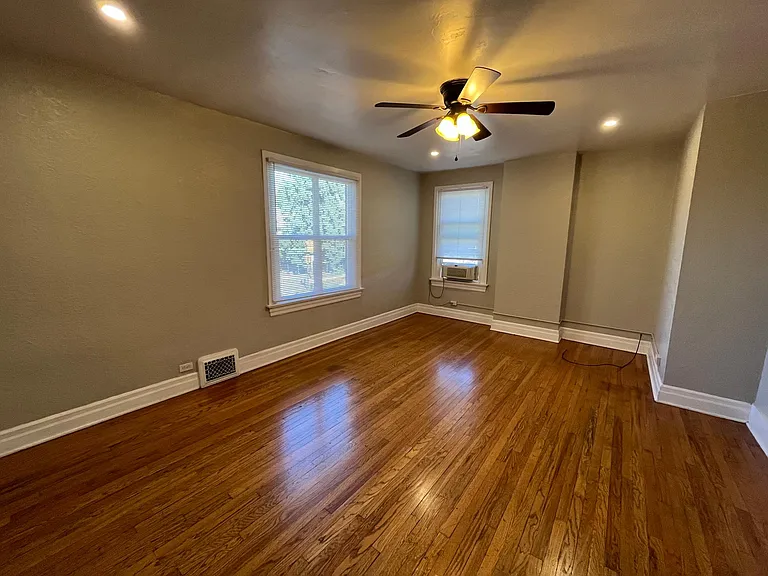 638 E 12th Ave #MAIN LEVEL — Photo 23