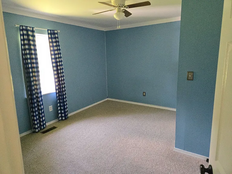285 County Road 1387 — Photo 24