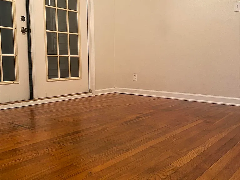 1240 E Jordan St — Photo 12