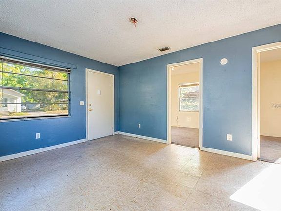 4th image of 813 W Ball St