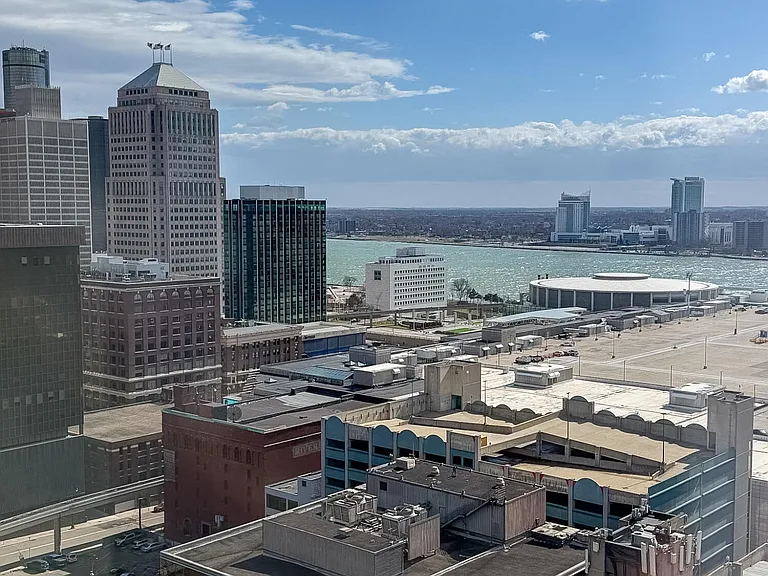 525 W Lafayette Blvd #21E — Photo 18