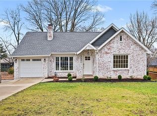 5321 Norwood St, Mission, KS 66205