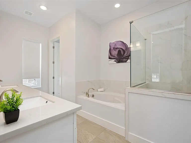 5914 Val Verde St — Photo 13