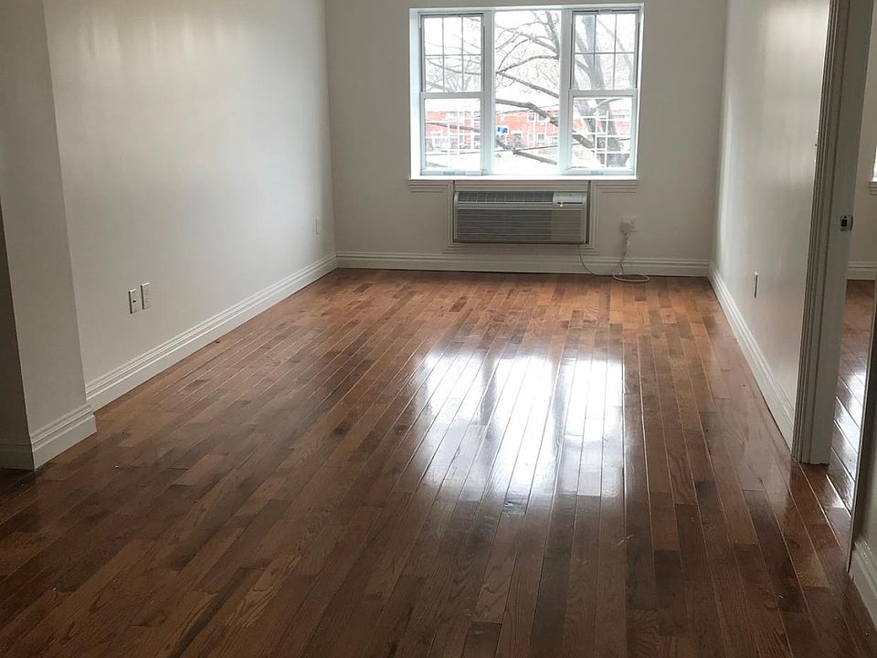 2nd image of 2118 Mapes Ave APT 3B