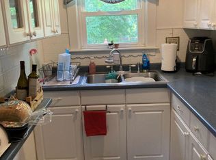 390 Maple Ave #1, Barrington, RI 02806