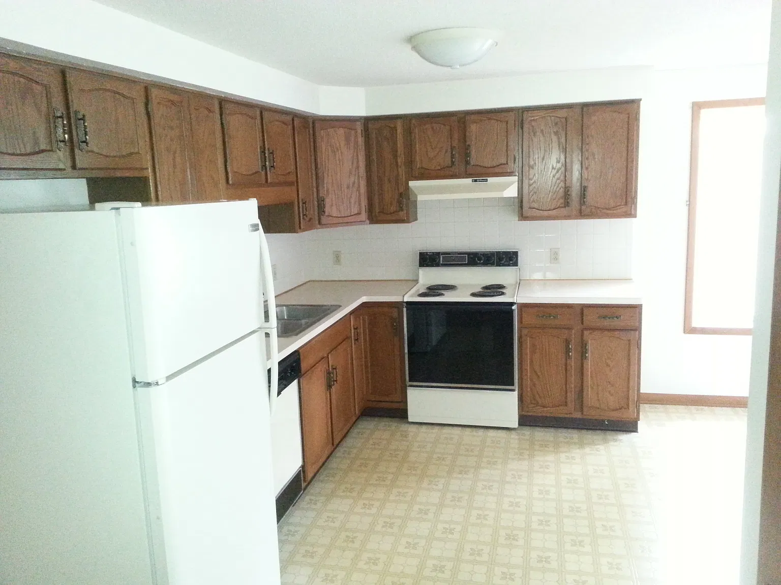 1 bed, 800 sqft, $825 — Photo 3