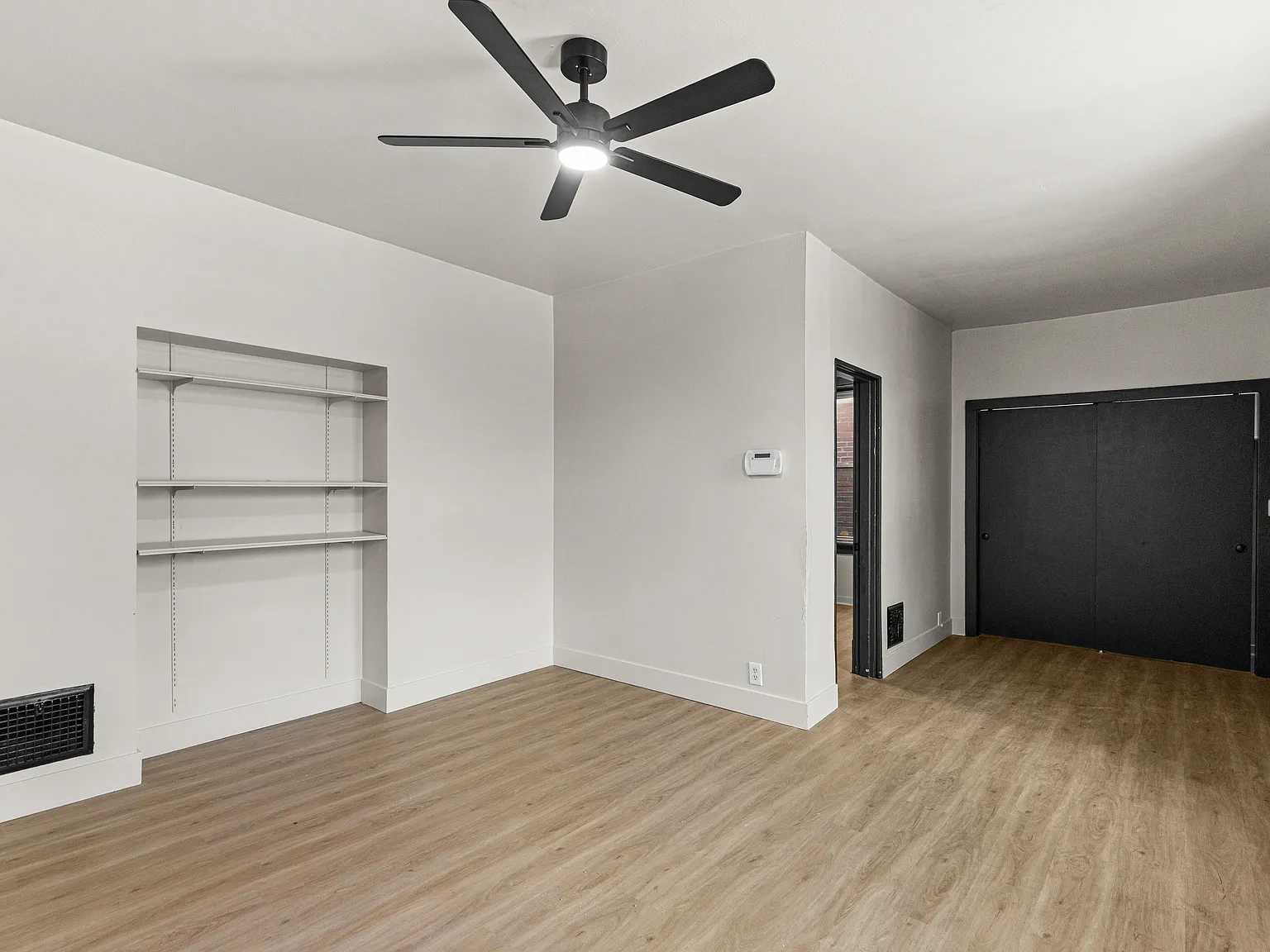 3 bed, 1377 sqft, $1,495 — Photo 3