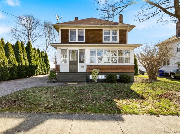 14 Bryan Road, Branford, CT 06405
